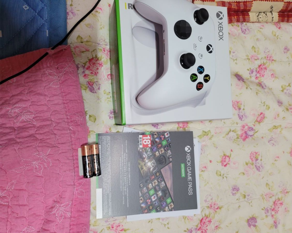 xbox 4세대 무선패드 로보화이트 >>>_4.jpg