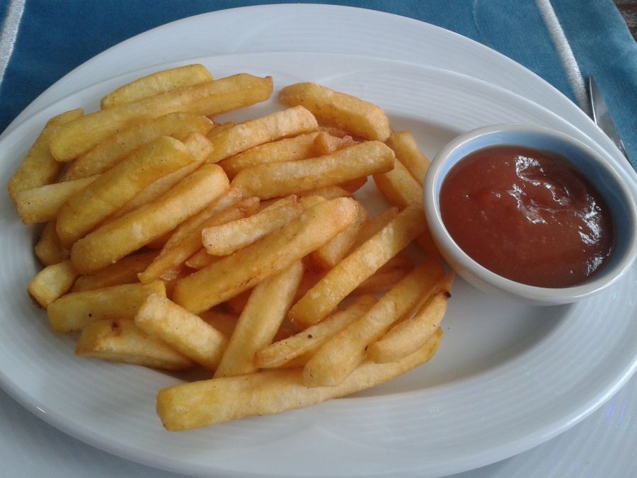 French_fries_and_ketchup.jpg