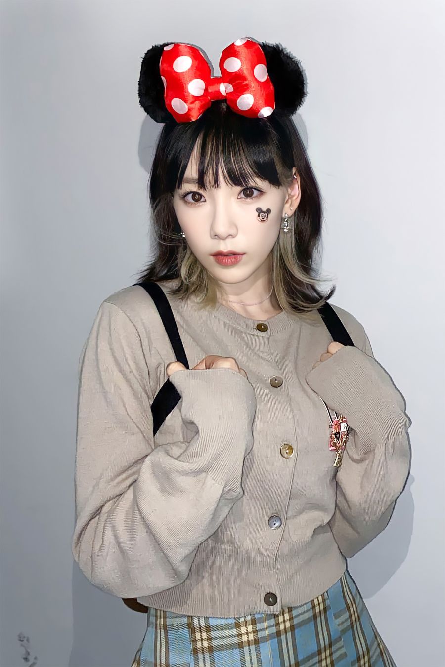 태연, 러블리 미니마우스 "놀라운 토요일"_2.jpg