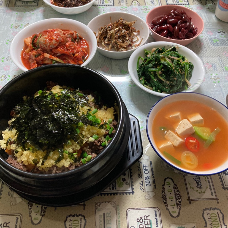 알이 땡기는 날치알소고기돌솥밥 알탕_1.jpeg