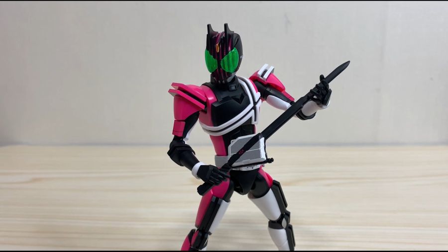 가면라이더_가면라이더 디케이드_kamenrider decade_피규어라이즈_피겨라이즈_반다이_프라모델_건담_건프라_figure rise standard_피겨 라이즈 스탠다드_피규어라이즈 스탠다드_건프라_bandai.mpeg_20201221_205231.010.jpg