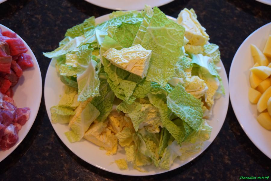 (브금) [덕국음식] 2차대전 독일군 채소스튜 & 피셸스타이너 아인토프_25.jpg