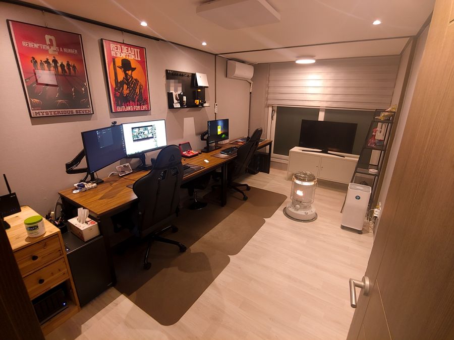 PC룸 만들어봤습니다._1.jpg