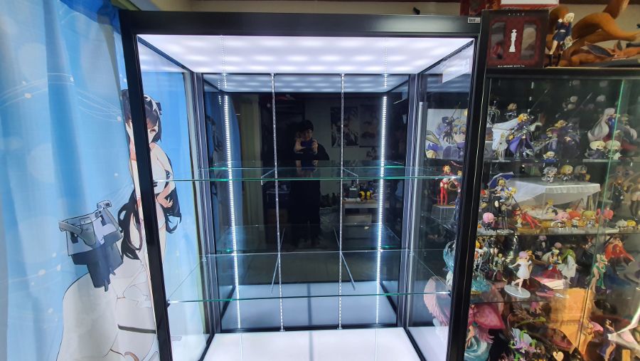 피규어 장식장 리뷰_2.jpg