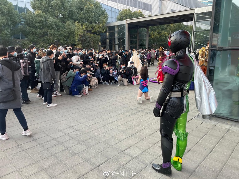 cosplay-DVa-кун-не-нужны-Kamen-Rider-6425288.jpeg