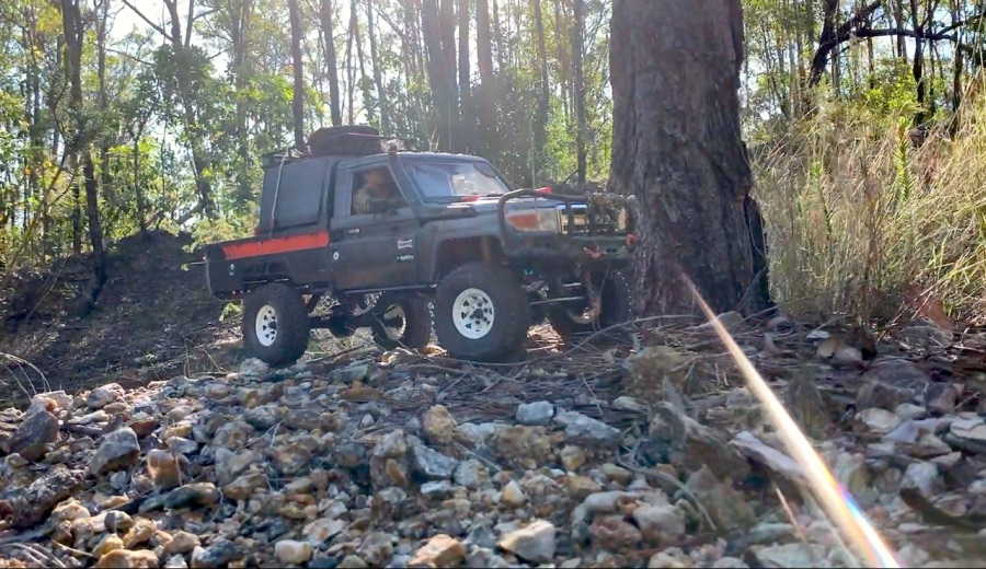 RC4WD TF2 Killerbody Toyota LC70 오프로드 다녀왔습니다_2.jpg