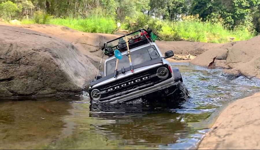 뉴 포드 브롱코 바위 계곡 주행_2.jpg