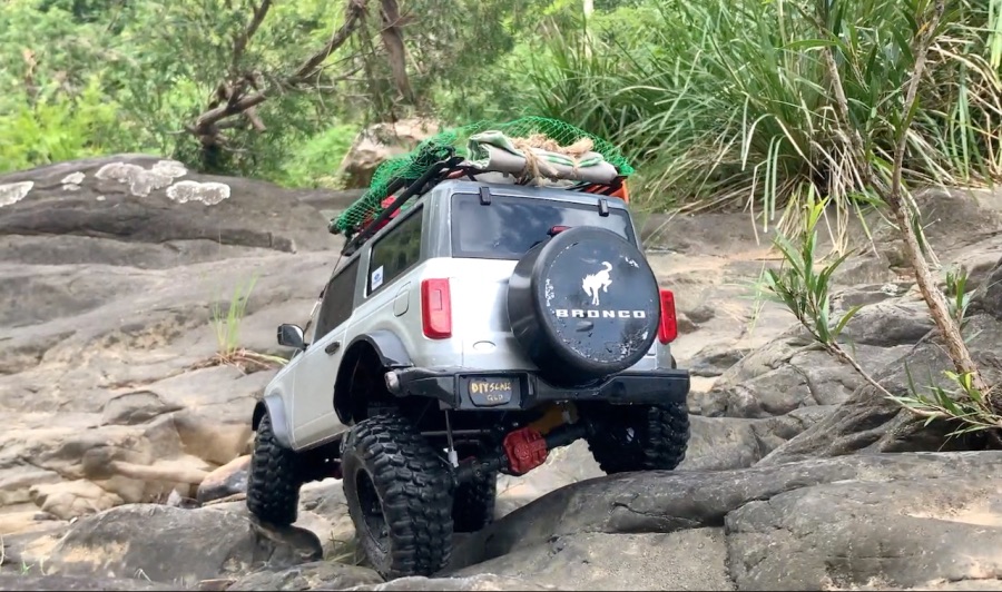 뉴 포드 브롱코 바위 계곡 주행_4.jpg