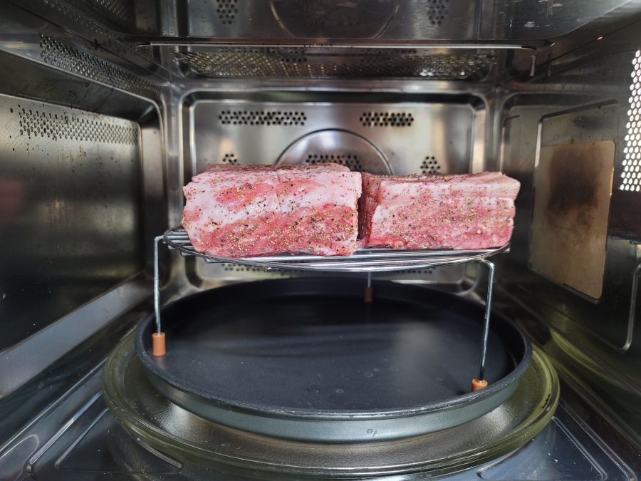 오랜만에 통삼겹살 오븐구이를 해보았습니다._4.jpg