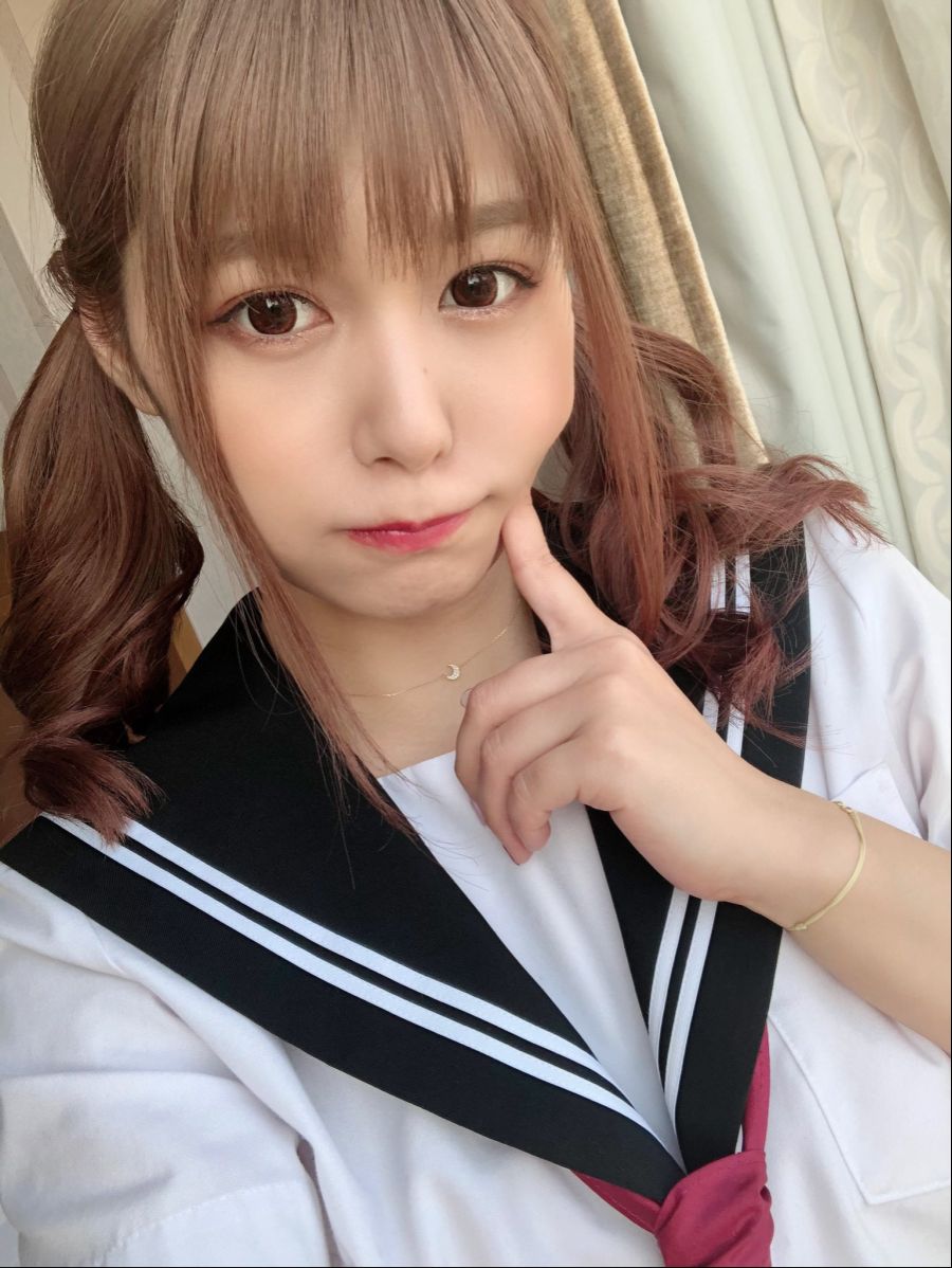 장신의 업계 여배우들_19.jpg