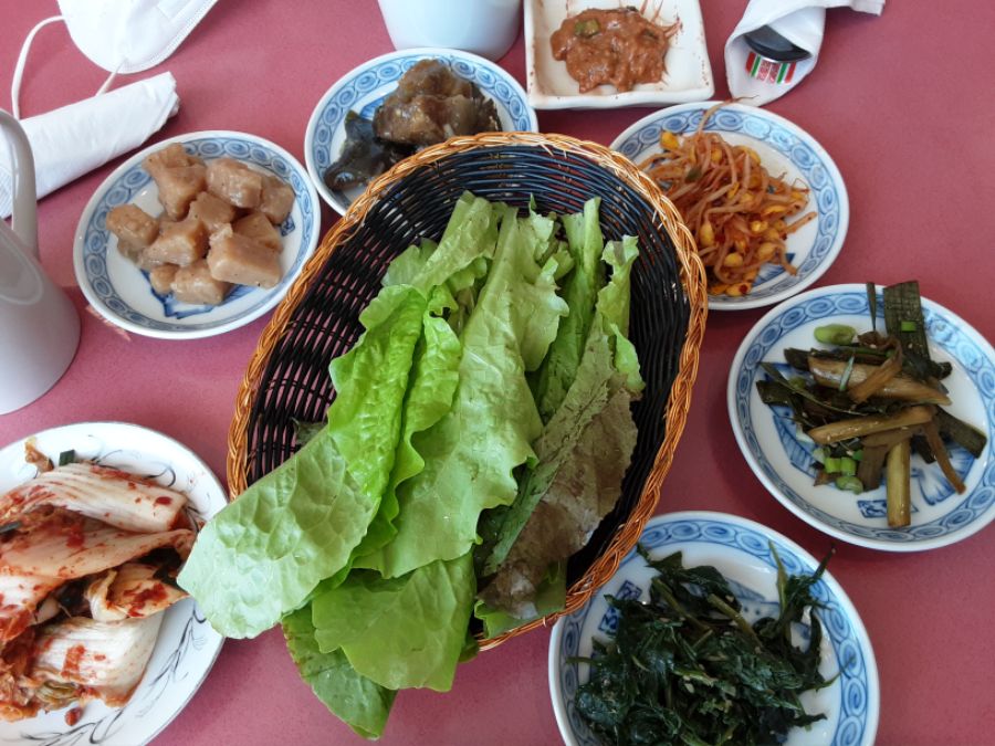 미국 시골의 두 한국 식당, 같은 메뉴 비교._2.jpg