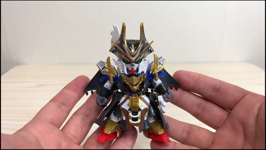 [SD건담 월드 히어로즈] 벤자민 V2 건담 리뷰_3.jpg
