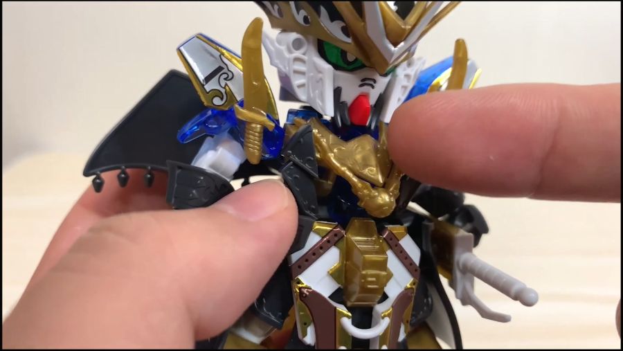 [SD건담 월드 히어로즈] 벤자민 V2 건담 리뷰_6.jpg