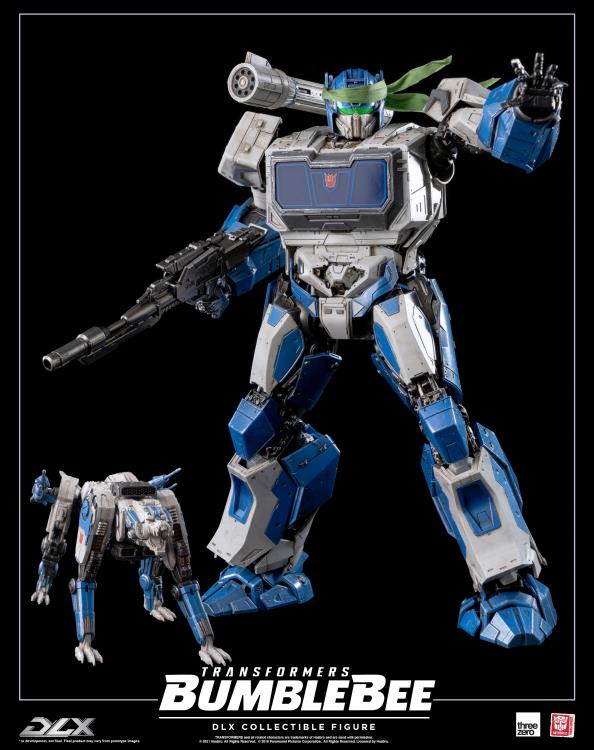 ThreeZero-SG-DLX-Soundwave-05.jpg