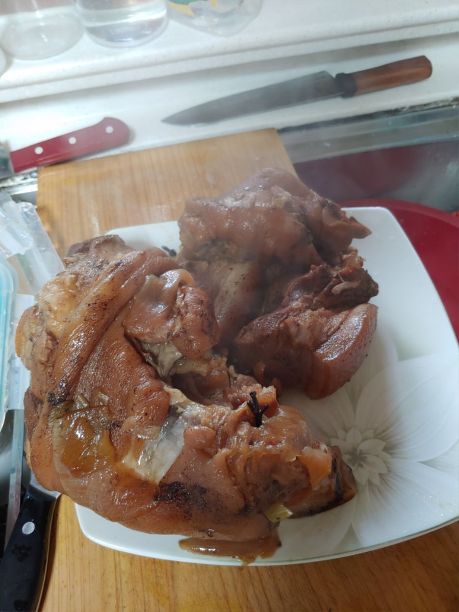 혐)족발 삶아 봤습니다. 거기에 돼지귀, 꼬리뼈와 혀를 겉들인_19.jpg