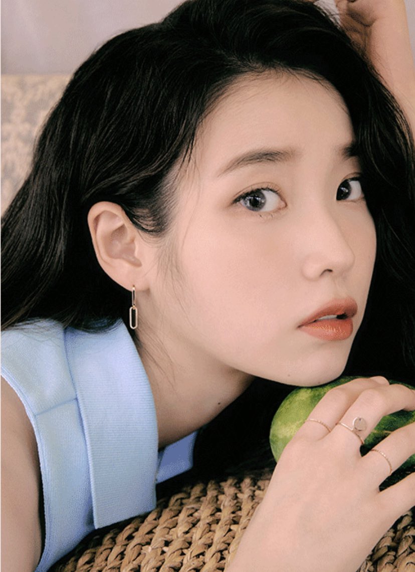 아이유 x 엘르 x 제이에스티나 2021 여름 화보 | 유머 게시판 아이유 x 엘르 x 제이에스티나 2021 여름 화보 | 유머 게시판 | 루리웹