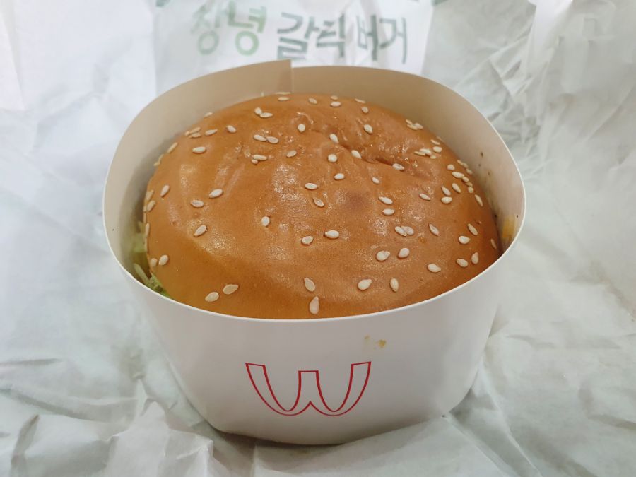 맥도날드에서 창녕 갈릭 버거를 또 먹어봤습니다._3.jpg