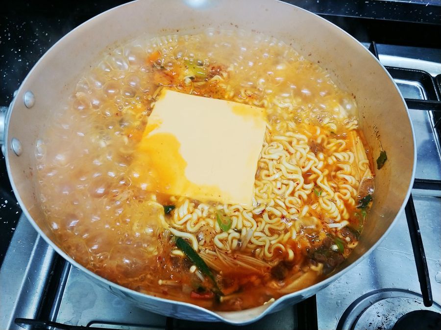 이거저거 넣은 스팸라면_4.jpg