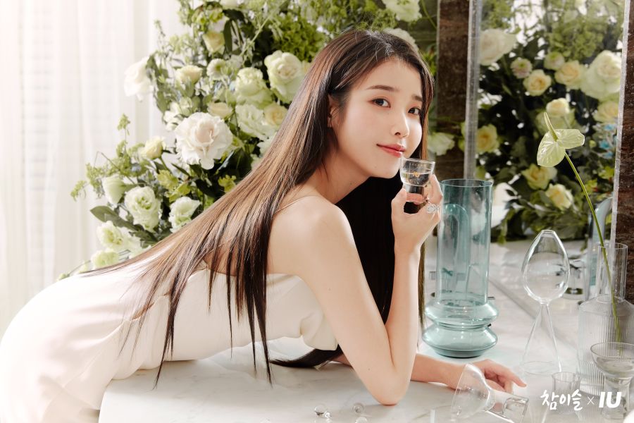 아이유 참이슬 007.jpg