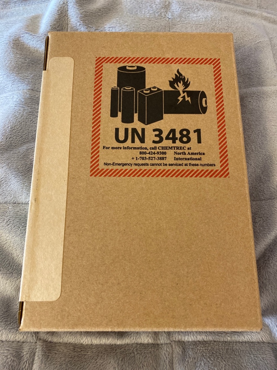 아이폰13프로 도착_1.jpeg