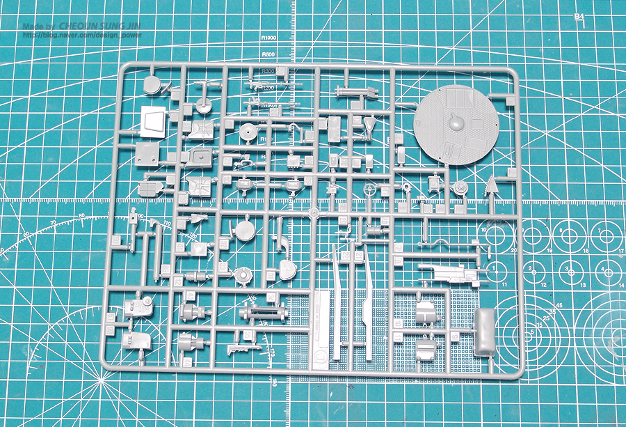 Tiger I Early Ver. w/Interior 프라모델 모형_9.jpg