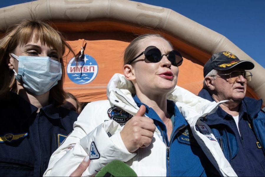 세계 최초로 우주에서 영화 찍은 배우_18.jpeg