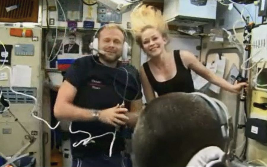 세계 최초로 우주에서 영화 찍은 배우_13.jpg