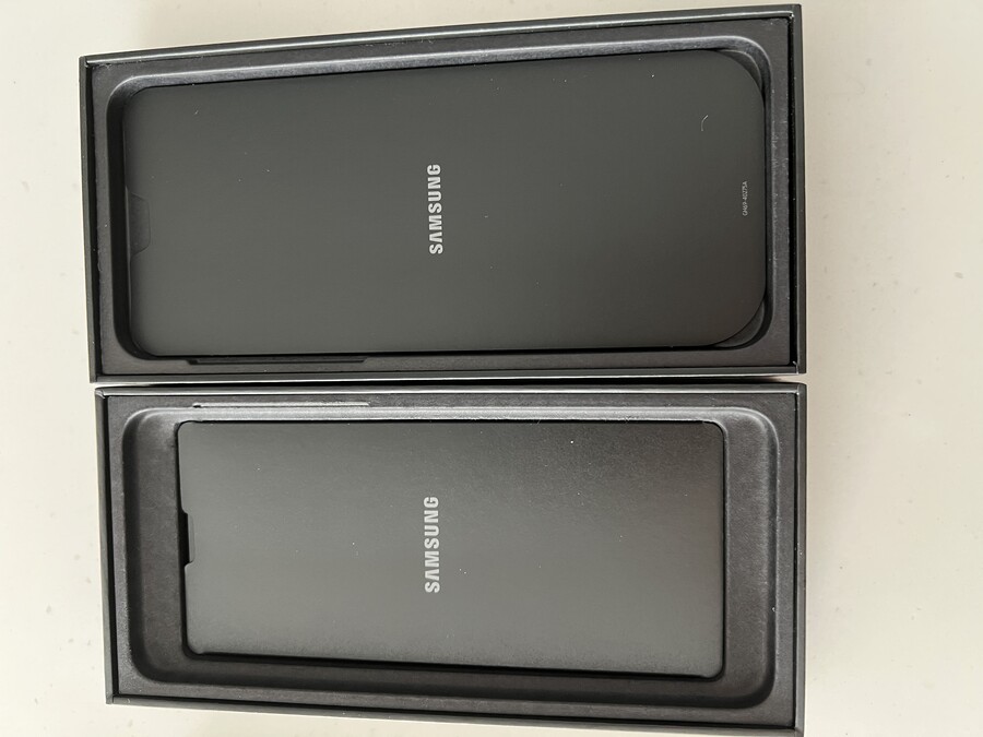 갤럭시Z플립3 비스포크 에디션(블루-엘로우) 만 하루 사용기_3.jpeg