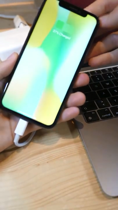 세계 최초로 아이폰에 USB-C 를 넣는데 성공한 외국 공대생_23.jpg