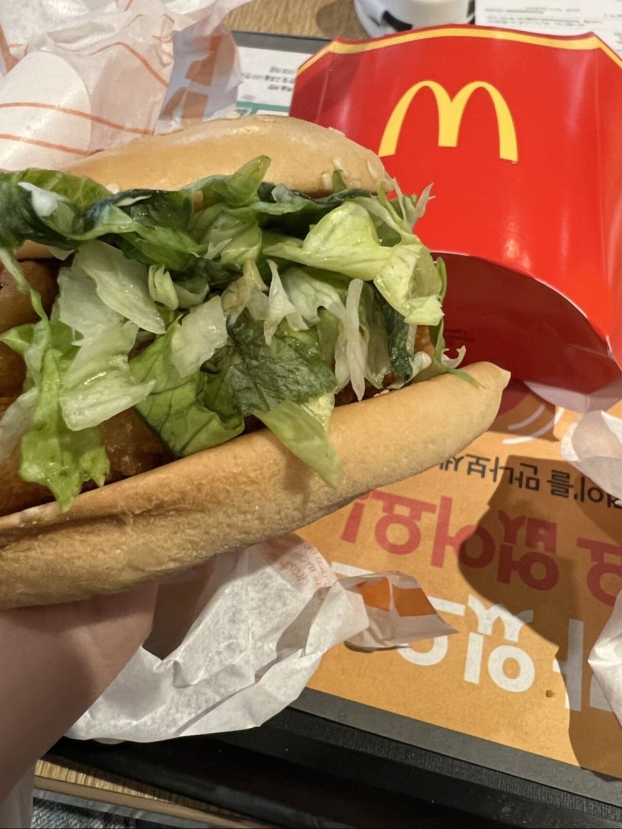 양상추 수급한 맥도날드 근황.jpg_1.jpeg