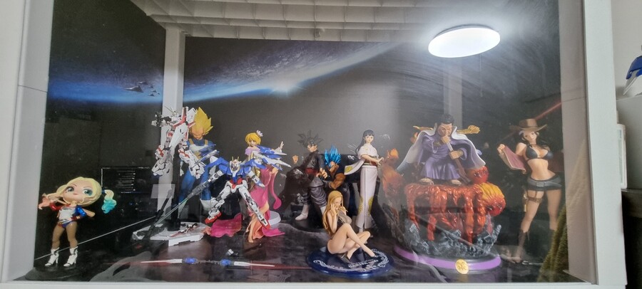 유어쉘프 장식장과 함께 피규어 프라 일괄처분 합니다._4.jpg