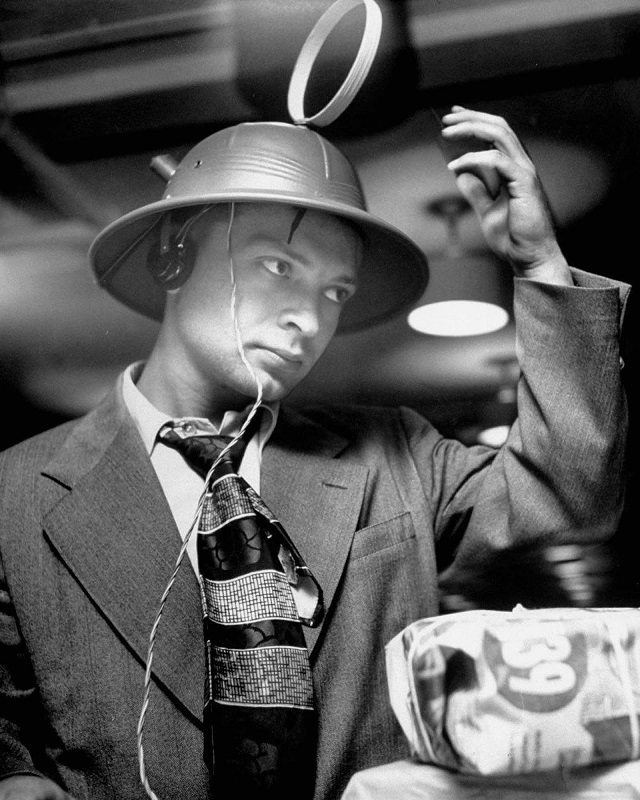 radio_hat_1949 (2).jpg