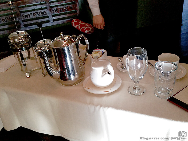 미국 요리학교 CIA: 요리의 완성, FOH_3.jpg