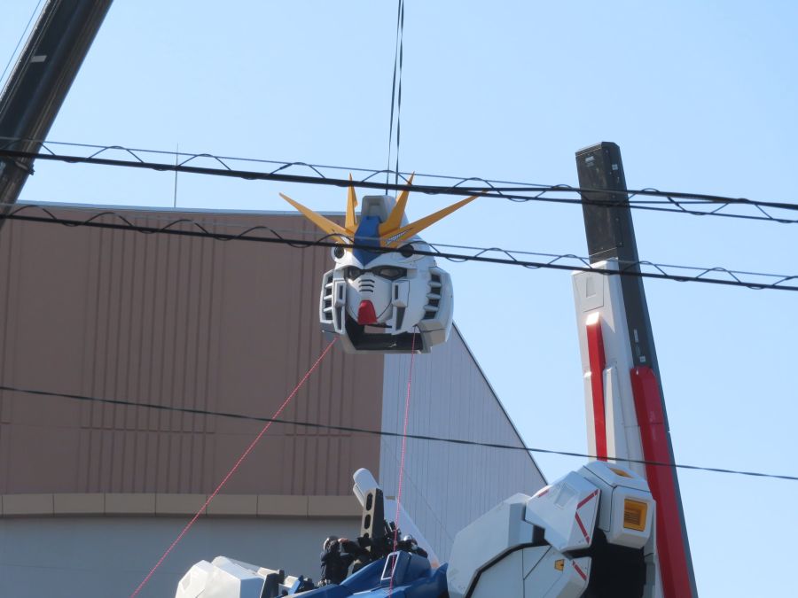 후쿠오카 1/1 뉴 건담 입상 머리 건설 사진_7.jpg