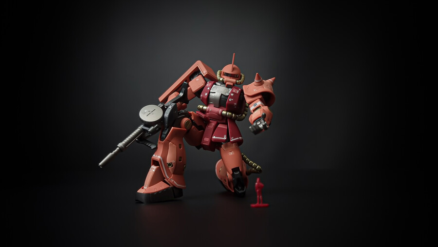 [건프라 RG 백과사전] NO.2 MA-06S 샤아 전용 자쿠2_4.jpg