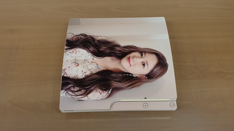 PS3 CECH 2505 A (우주소녀 임다영 스킨)_5.jpg