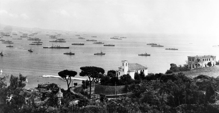Operation_Dragoon_invasion_fleet_1944.jpg