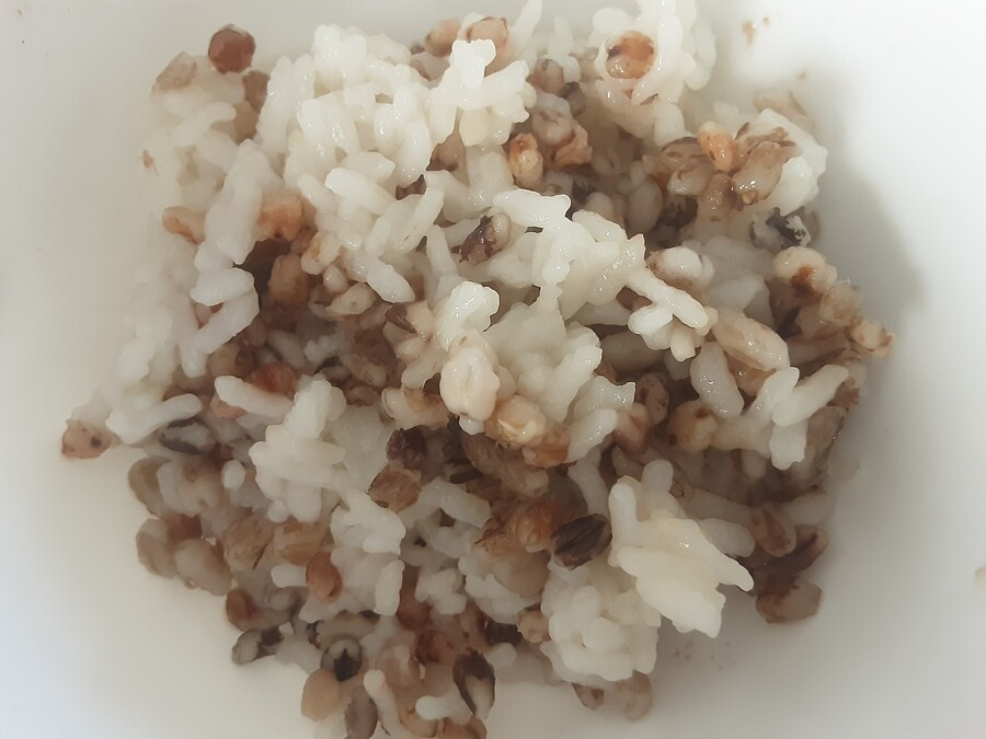 소꼬리찜, 보리밥과 매콤 겉절이._6.jpg