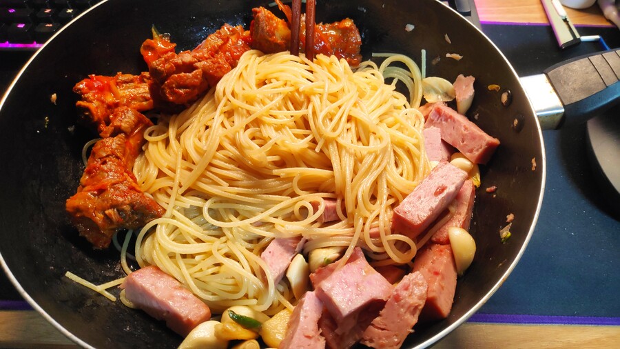 오늘 저녁은 수제 파스타다! | 유머 게시판 오늘 저녁은 수제 파스타다! | 유머 게시판 | 루리웹