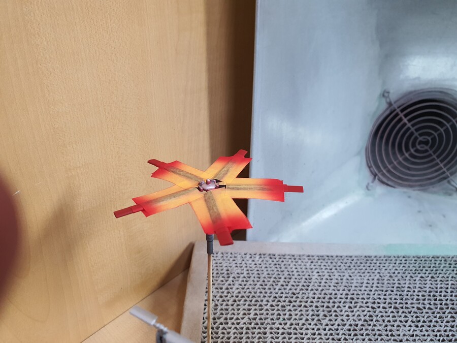 하세가와 에그걸 컬렉션 No.11 루시 맥도넬 및 휴즈 500(추가 완성)_9.jpg