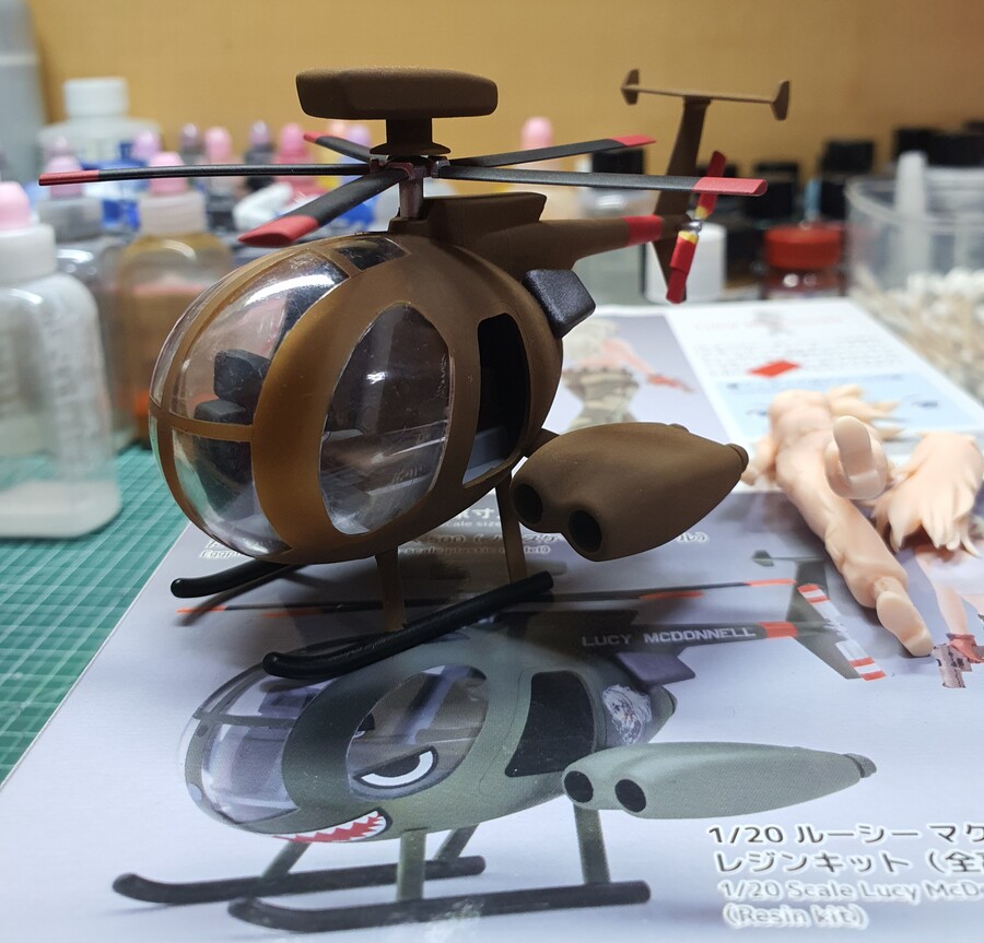 하세가와 에그걸 컬렉션 No.11 루시 맥도넬 및 휴즈 500(추가 완성)_15.jpg