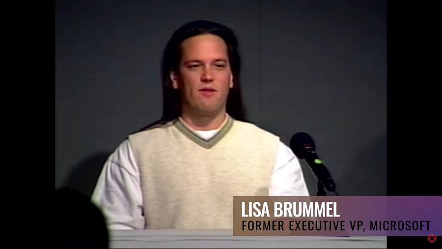 2022 DICE 어워드 생중계 영상(마이크로소프트 게이밍 CEO 필 스펜서)_3.png