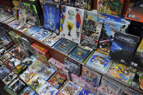 용산 최후의 PC게임 패키지 매장_5.jpg