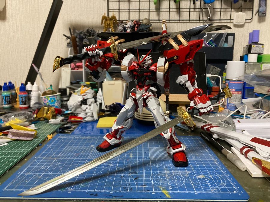 HIRM 1/100 레드 프레임 파워드 레드 + PG 가베라 스트레이트 사진_4.jpg