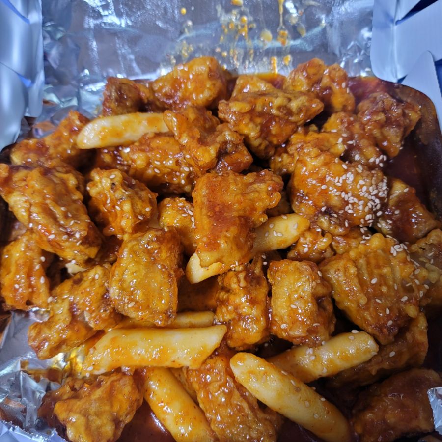 맥시칸치킨이 닭강정이 메인이라길래 시켜봤는데 | 유머 게시판 맥시칸치킨이 닭강정이 메인이라길래 시켜봤는데 | 유머 게시판 | 루리웹