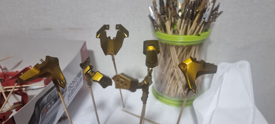 FSS 1/100 나오골 스커트 부분 입니다_7.jpg