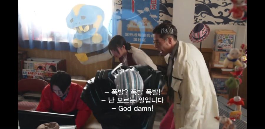 [가면라이더 리바이스] 사람 5명 + 악마 1명이 모일때 발생하는 일_24.jpg