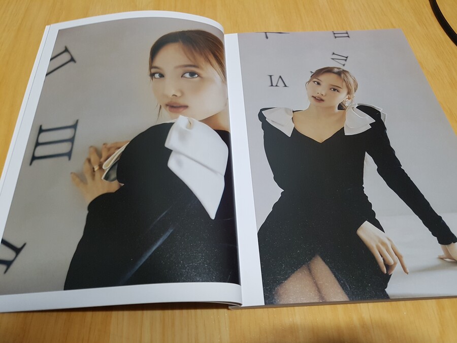 트와이스 진 포토북_6.jpg