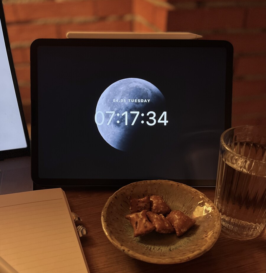 [앱개발] 시계 앱을 만들어보았습니다(프로모션코드, ios, 안드로이드 가능)_1.jpg