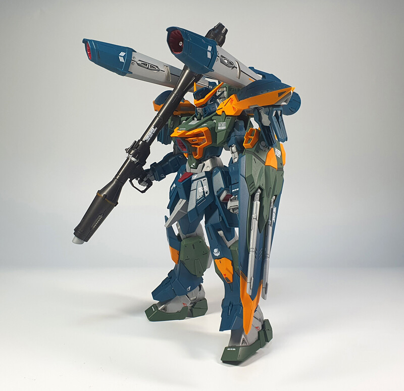 [풀메카닉스]캘러미티 건담_2.jpg